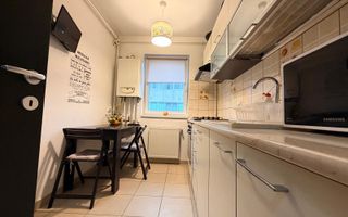 Apartament cu doua camere la vanzare - Poză 2