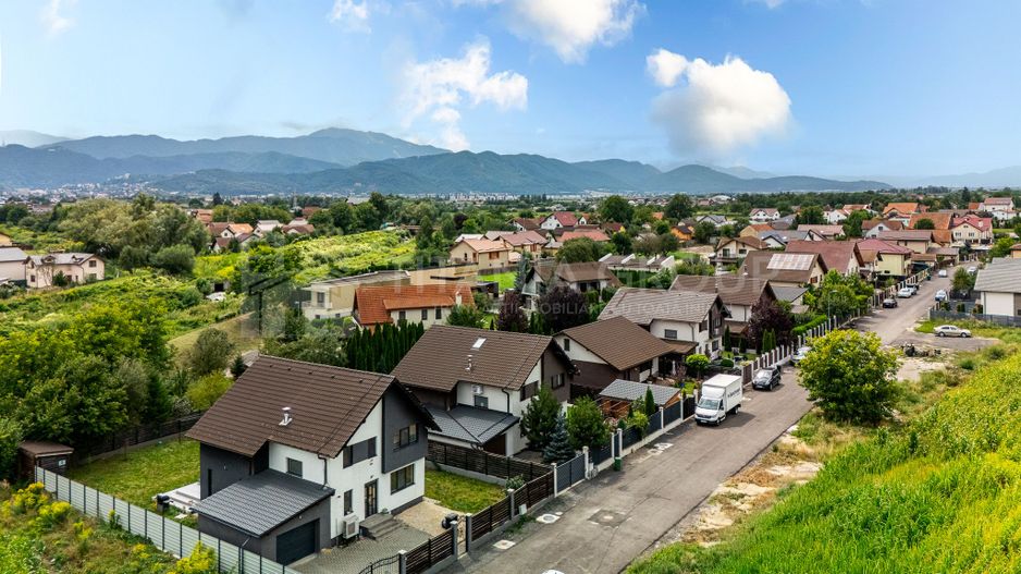Vila cu 4 dormitoare, panouri, garaj, Stupini, comision 0 - Poză 5