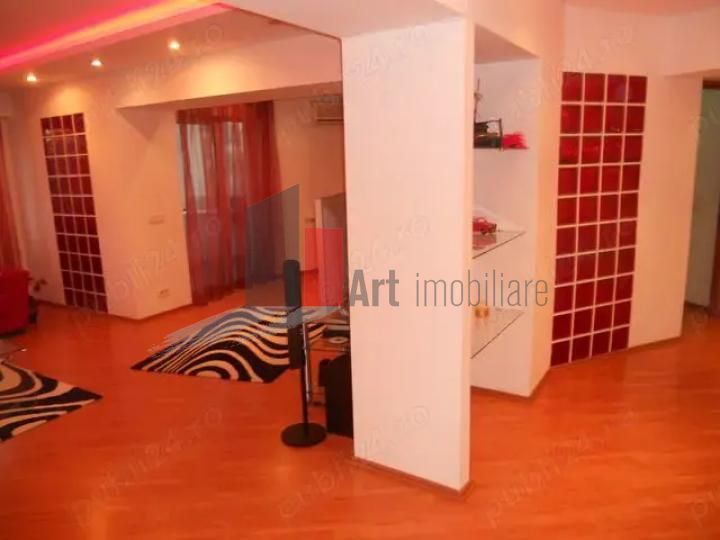 APARTAMENT 4 CAMERE  ULTRACENTRAL. - Poză 8