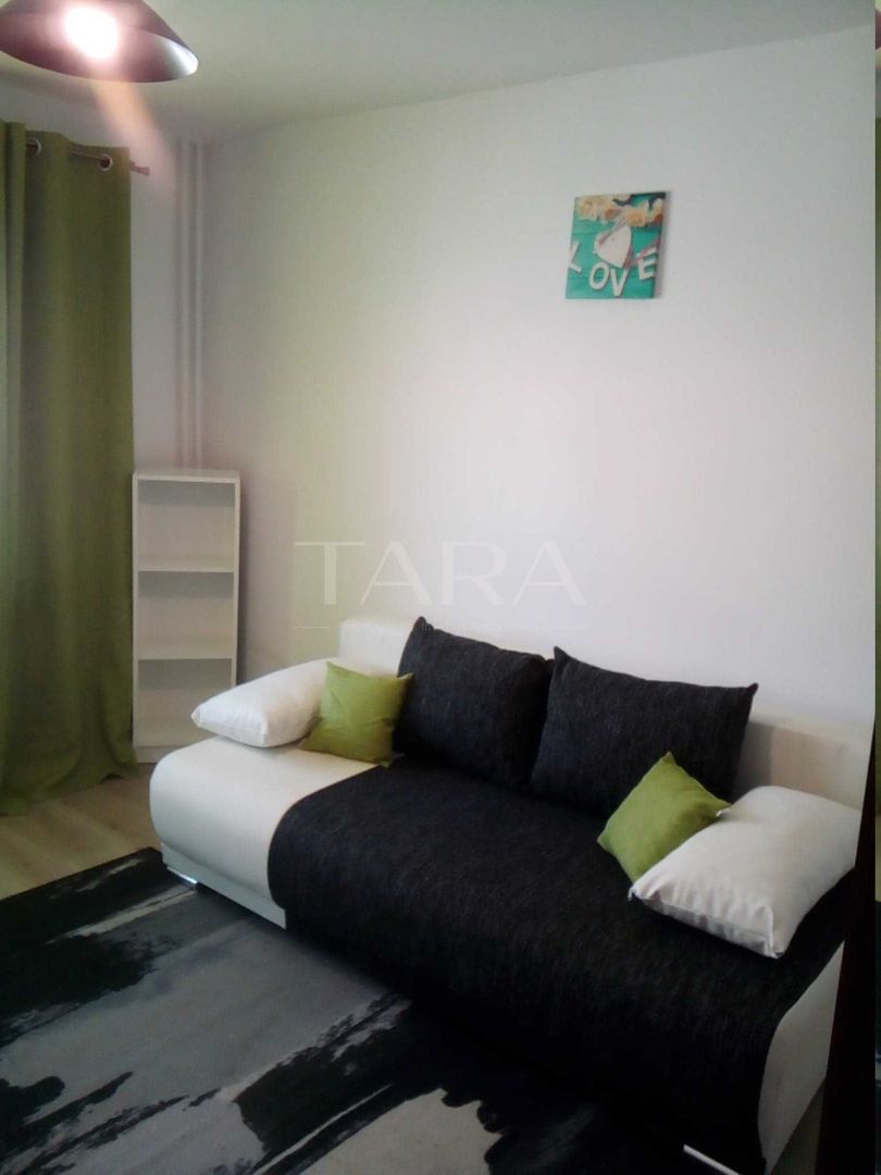 Apartament cu 3 camere Zona Centrala - Poză 3