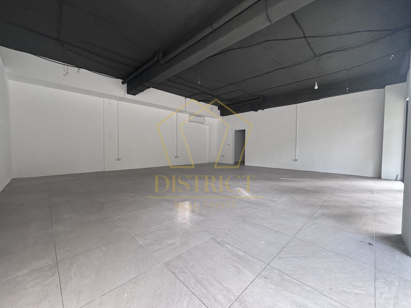 Spatii comerciale 56 si 79mp, bloc nou | Lipovei - Poză 1