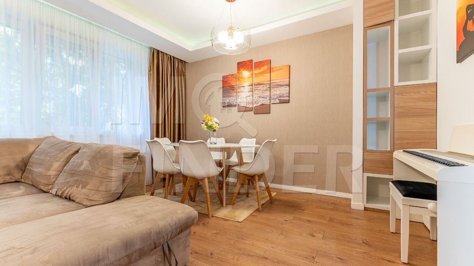 Apartament spatios, 120 mp, cu garaj si parcare – Plopilor - Poză 2