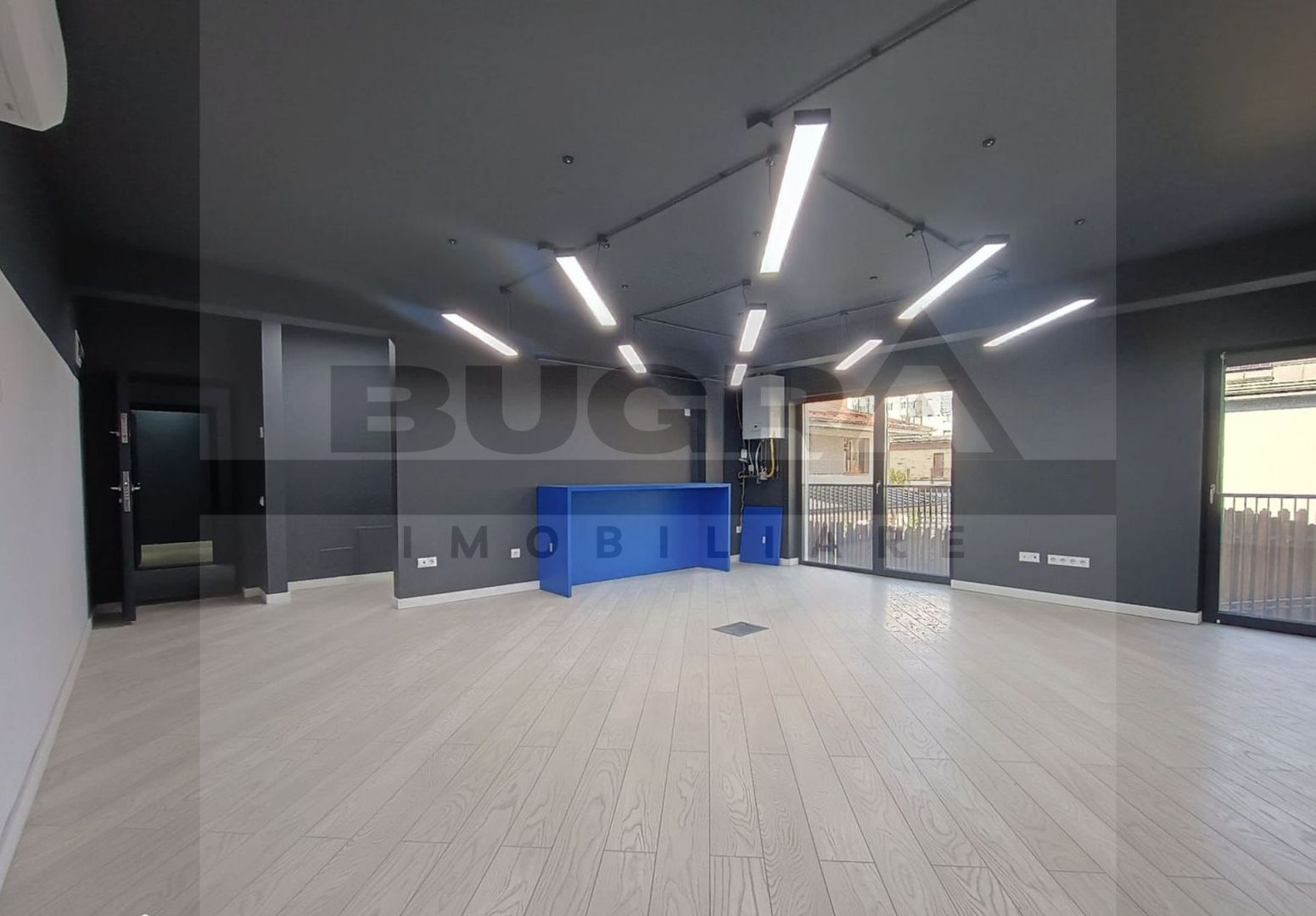Cladire moderna, superfinisata 500 mp, teren 600 mp, 8 parcari - Poză 6