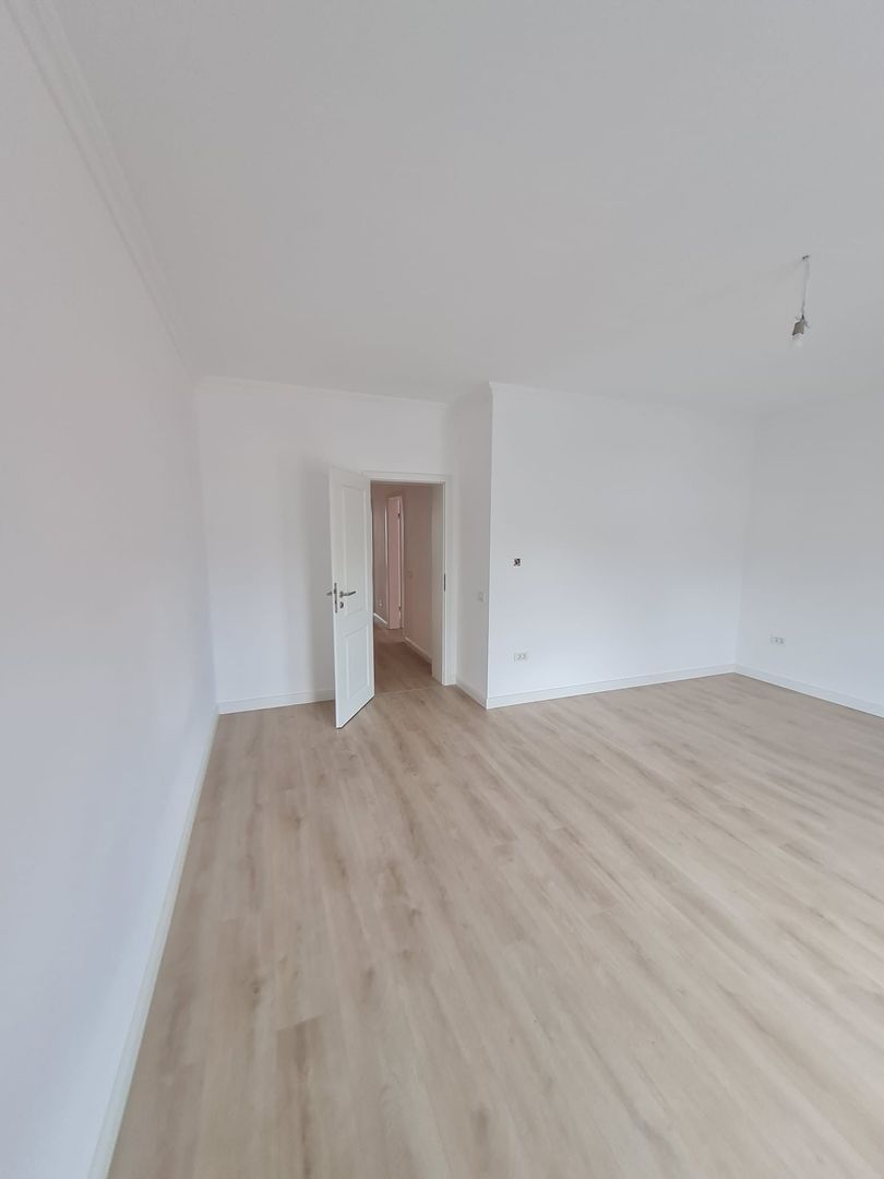 Proiect deosebit la 5 minute de Iulius Town - Poză 50