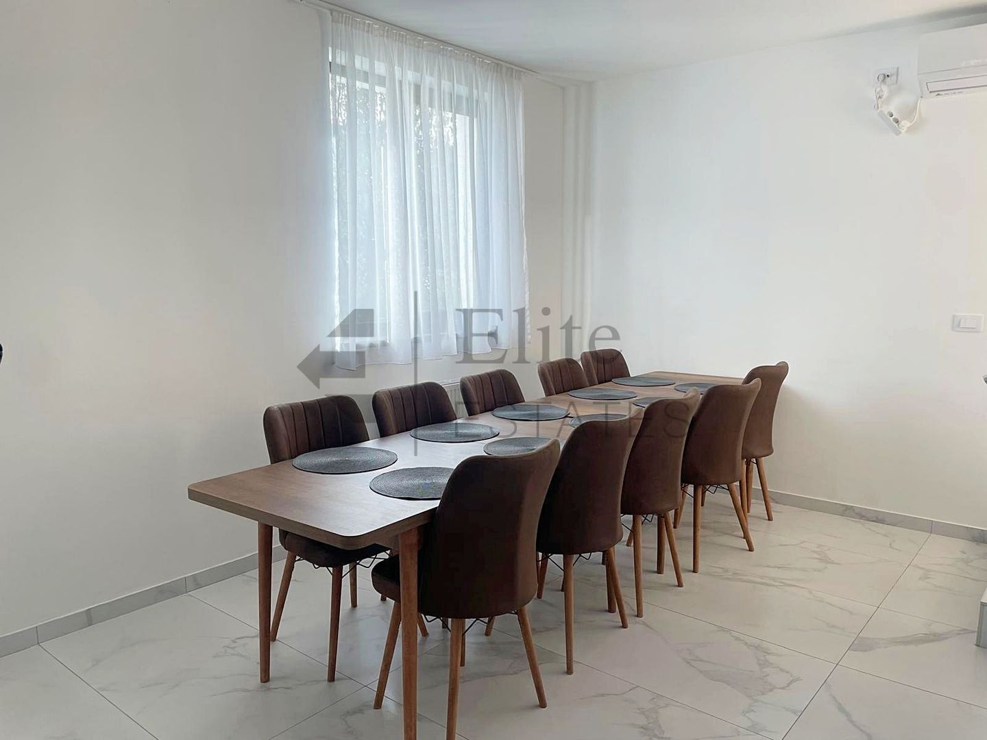 Pensiune de vanzare in statiunea 1 Mai - Poză 10