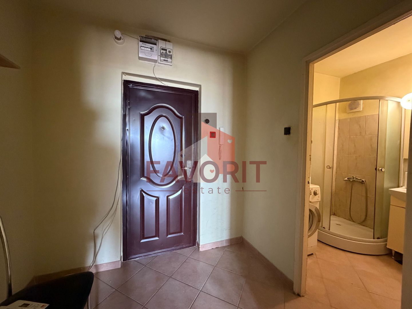 Etaj intermediar. Zona Circumvalatiunii. Disponibil imediat - Poză 3