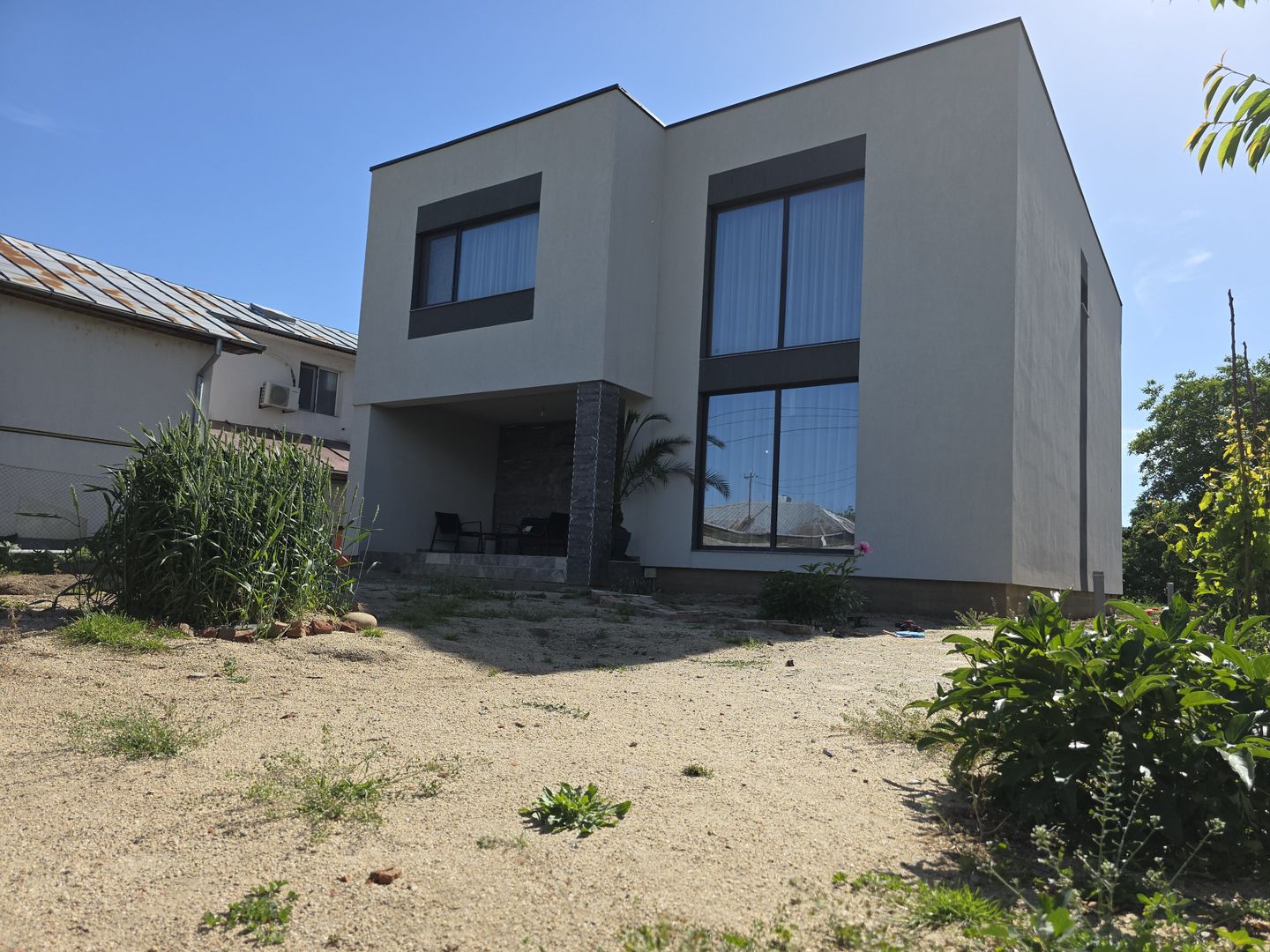 Vila intr-un peisaj idilic la 15 minute de capitala, pret imbatabil! - Poză 3