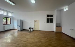 Casă individuală cu teren generos de 1.000 mp - Poză 3