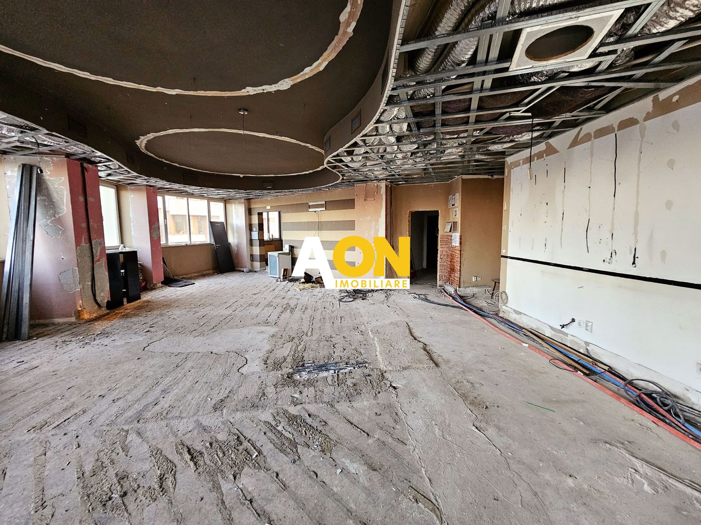 Spatiu comercial sau de birouri, 325 mp utili, M-uri - Poză 5