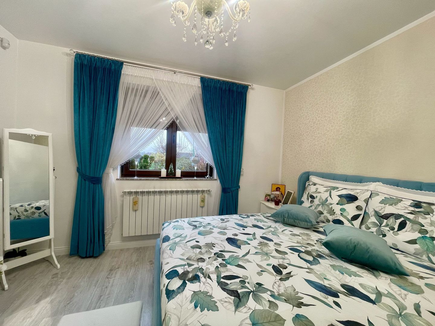 CASA COMPLET UTILATA SI MOBILATA MODERN CU GRADINA | 1100 MP |MARGINEA - Poză 8