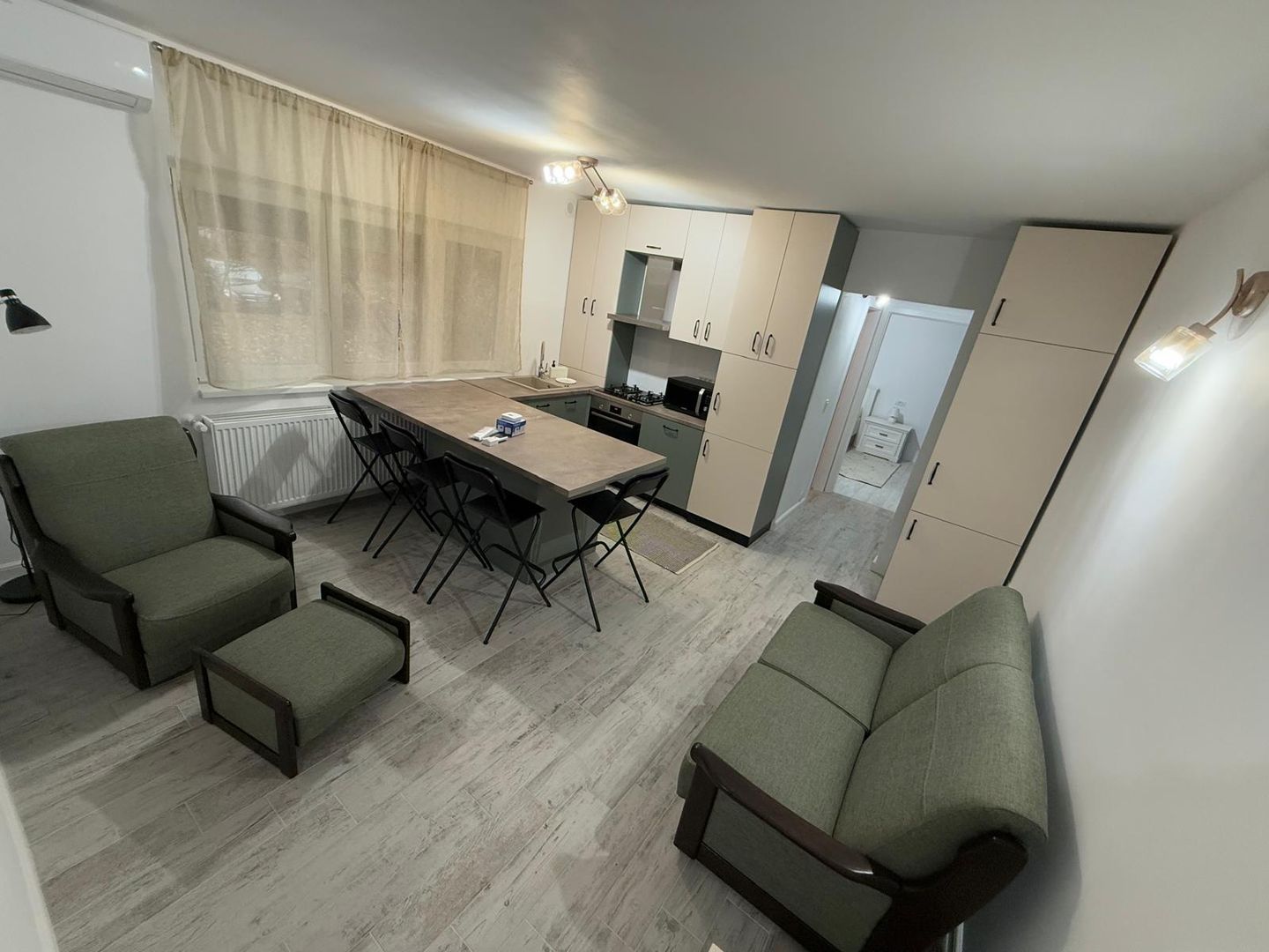 De inchiriat Apartament 2 cam. mobilat finisat parter, Miorita Arad - Poză 1
