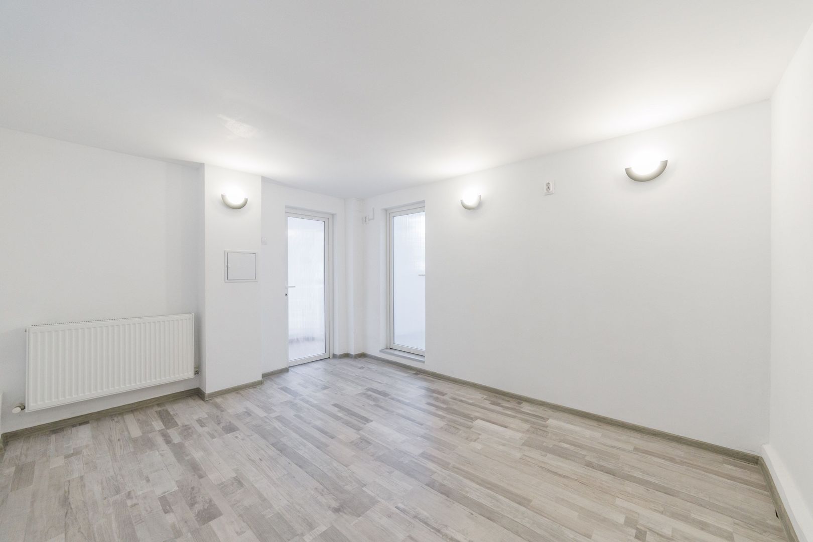 Proprietate multifunctionala | Doua cladiri | 581 mp | Pitesti - Poză 25