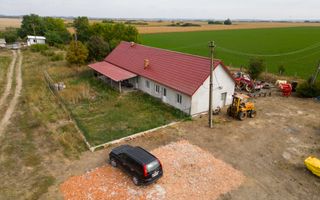 Casă cu teren 13 418 mp intravilan - Poză 6