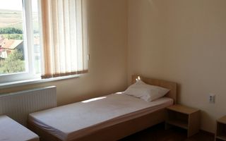 Cazare în vilă pentru echipe muncitori, cheltuieli incluse - Poză 3