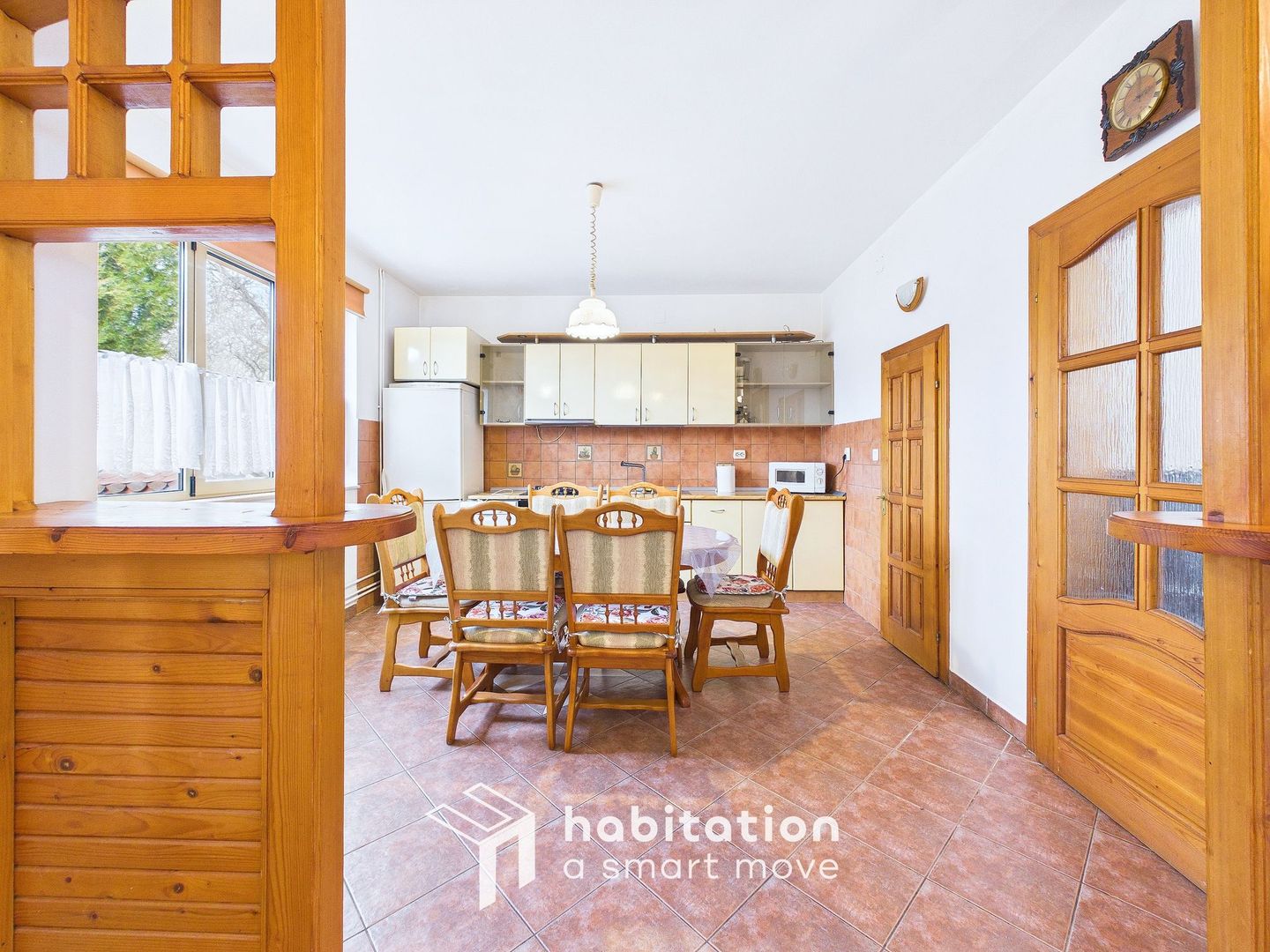 Casă ideală familie sau birou, cu curte și garaj | Braytim - Fratelia - Poză 6