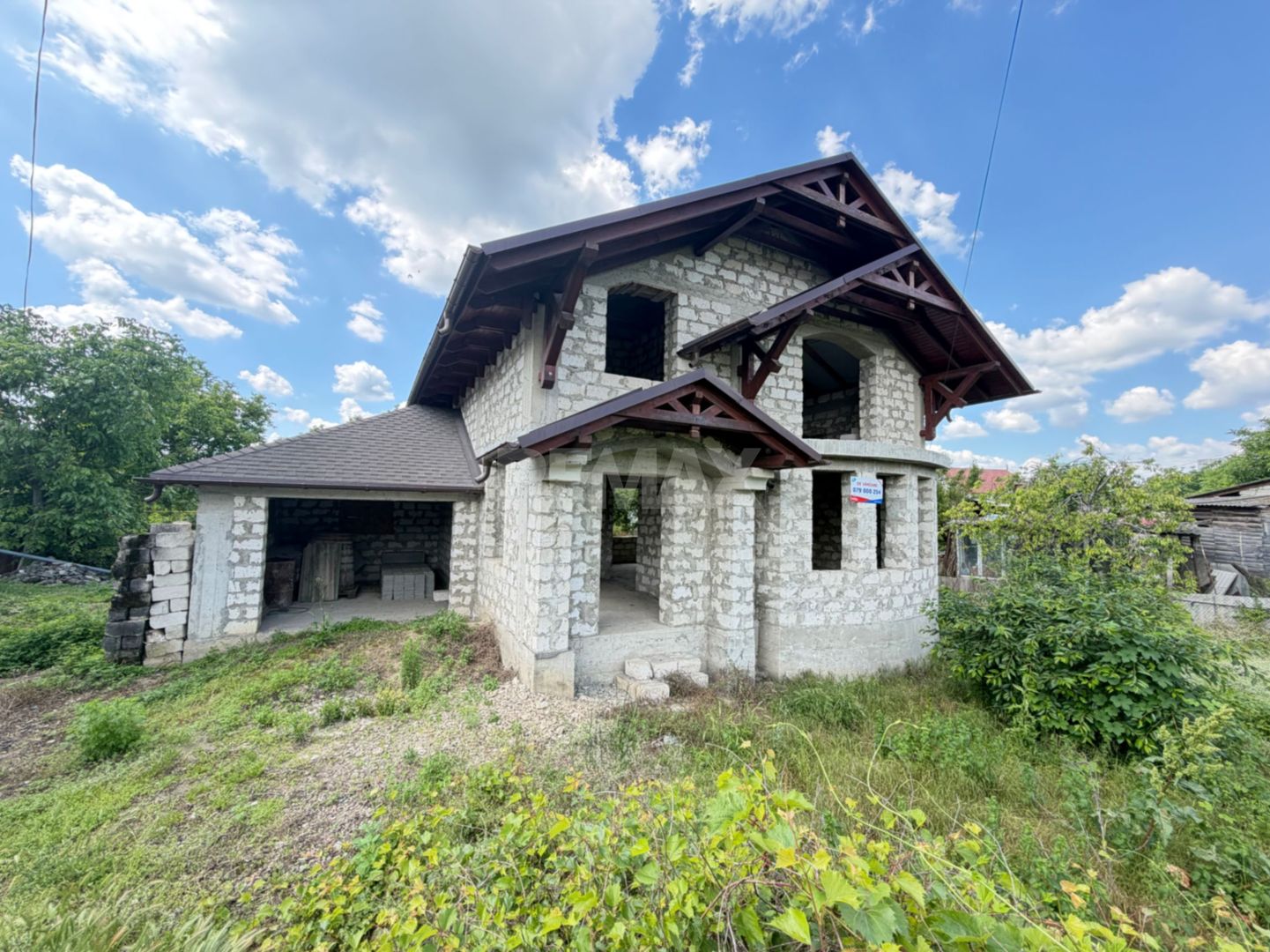 Casa in centrul or.Ialoveni - Poză 2