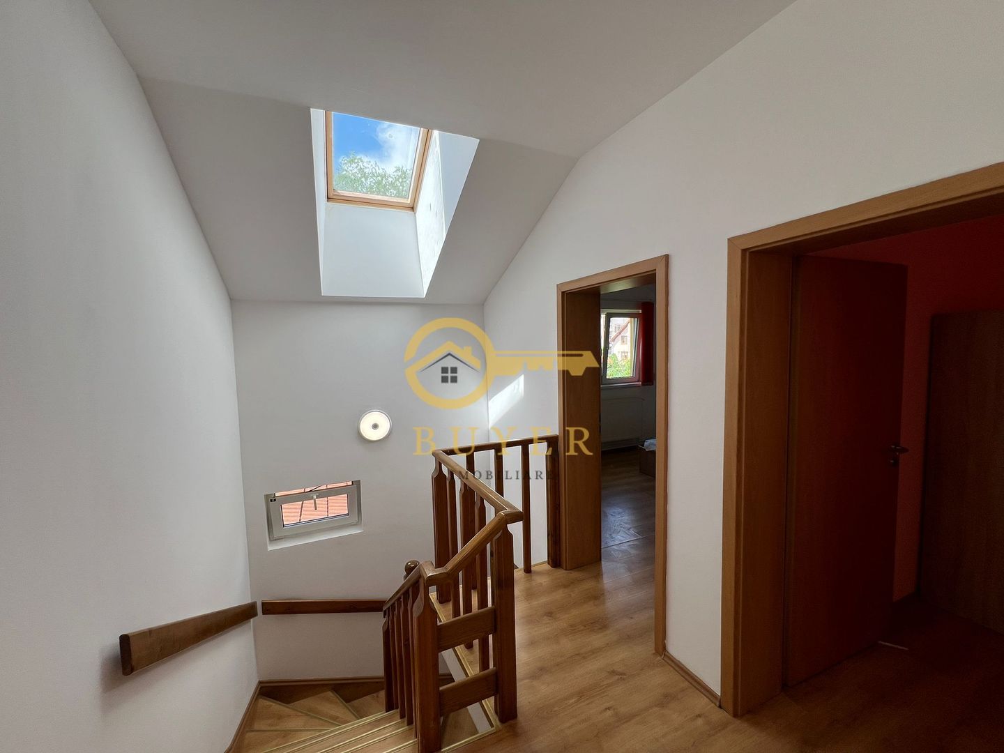 Casa de vanzare in Sura Mare- Mobilata si utilata - Poză 14