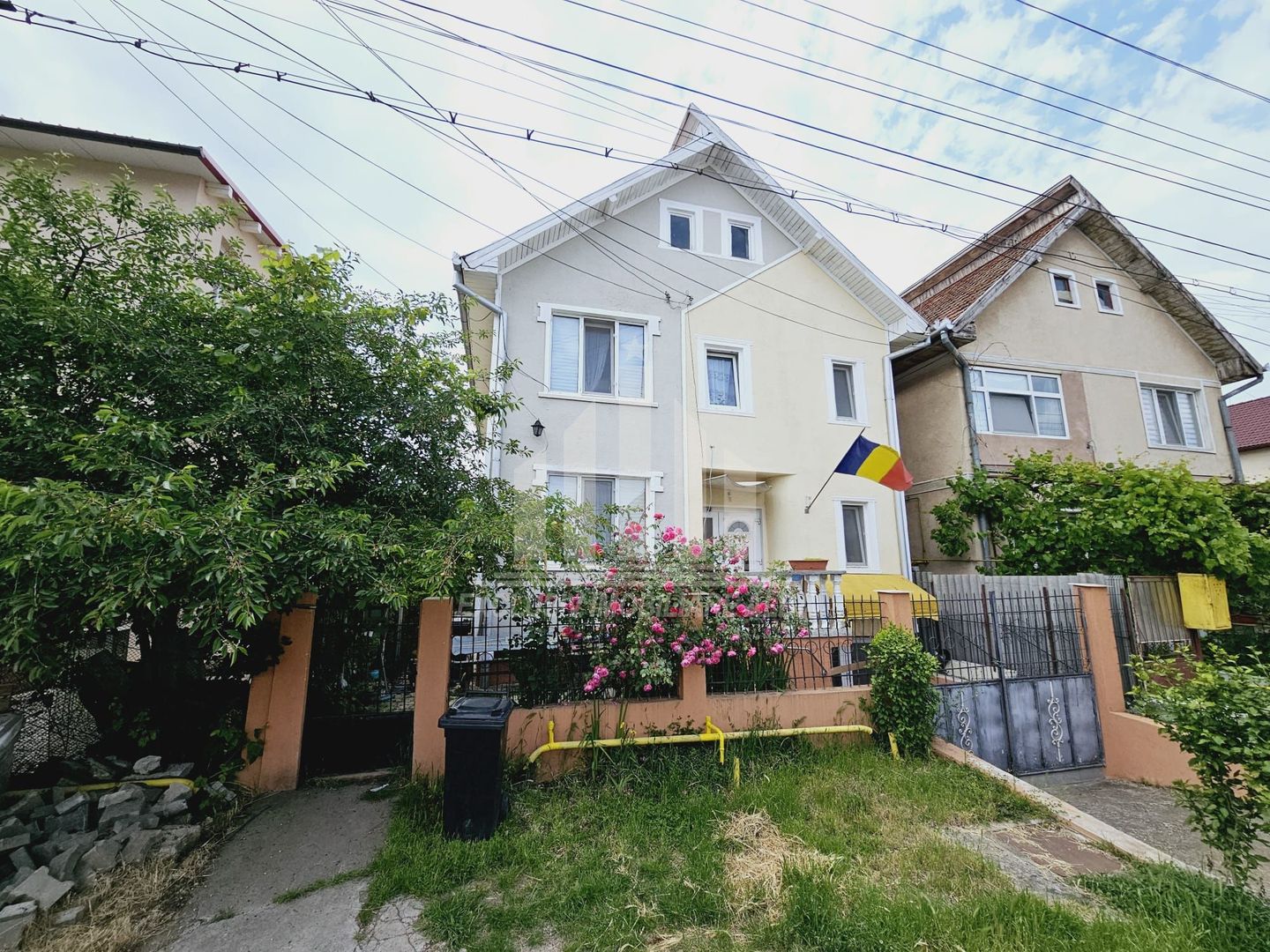 Casa individuala de vanzare, Cetate - Poză 1