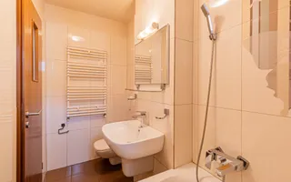 Apartament 2camere B-dul Garii  sau schimb cu teren - Poză 14