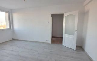 Vânzare, apartament cu 2 camere în zona Drumul Taberei - Poză 1