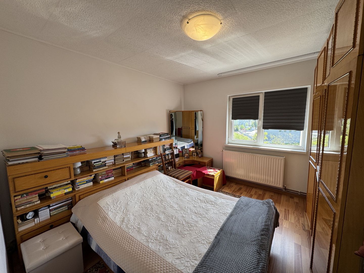 Apartament decomandat cu 3 camere in Florilor, strada Crinului - Poză 17
