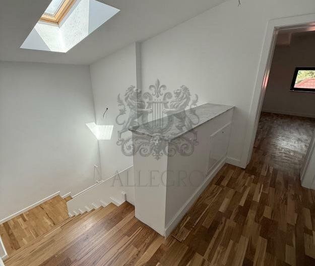 Vanzare | Vila Consolidata | Renovata | 2024 | 257 mp utili | Superba - Poză 11
