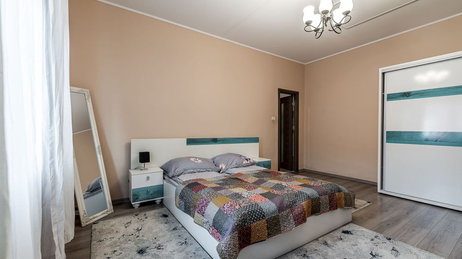 Apartament cu 2 camere vis-a-vis de Campusul Goldiș - Poză 2