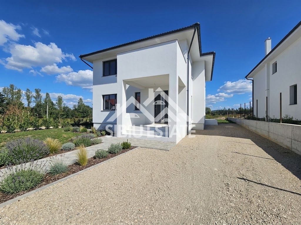 Casa noua Selimbar Sibiu - Poză 1