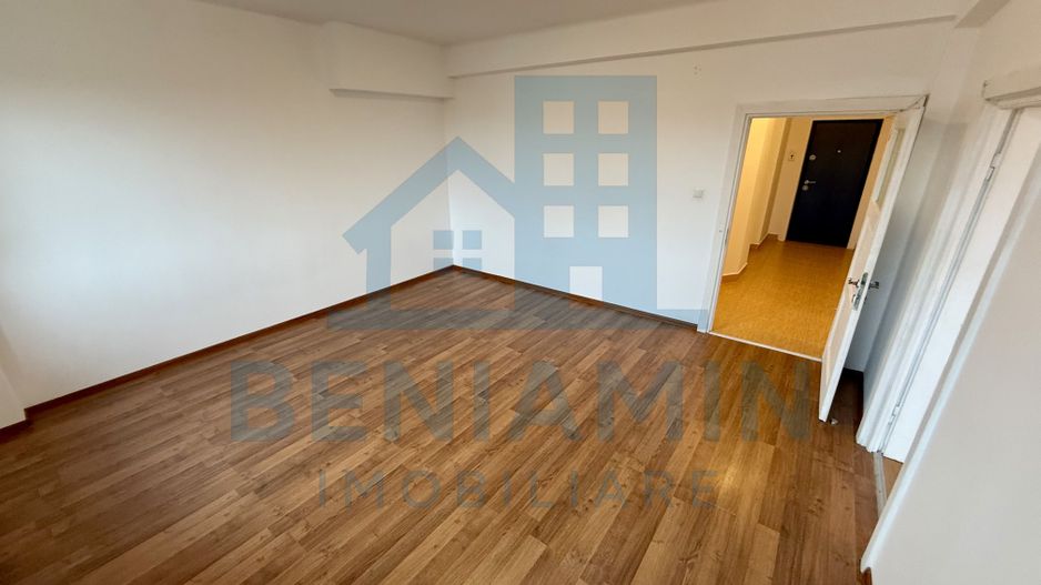 2 camere - 55mp - etaj 3 - centrala proprie - parcare - Central - Poză 2