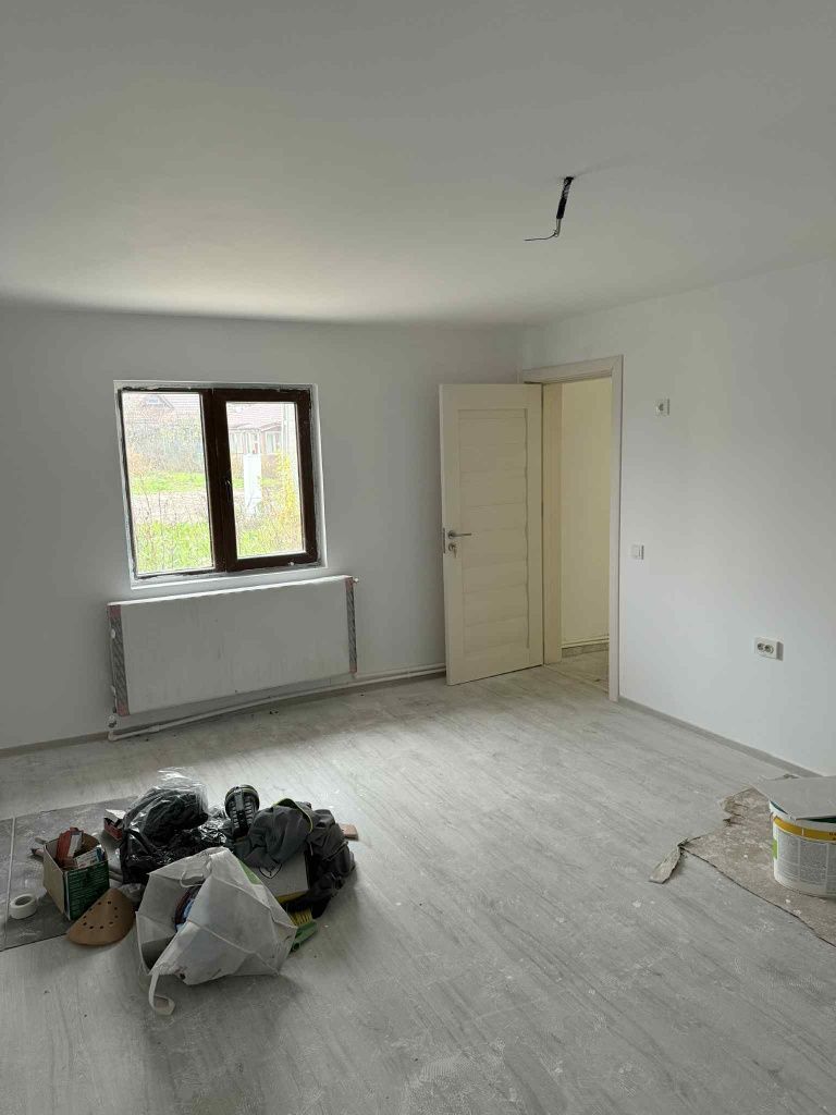 Casa de vanzare proprietate - Poză 3