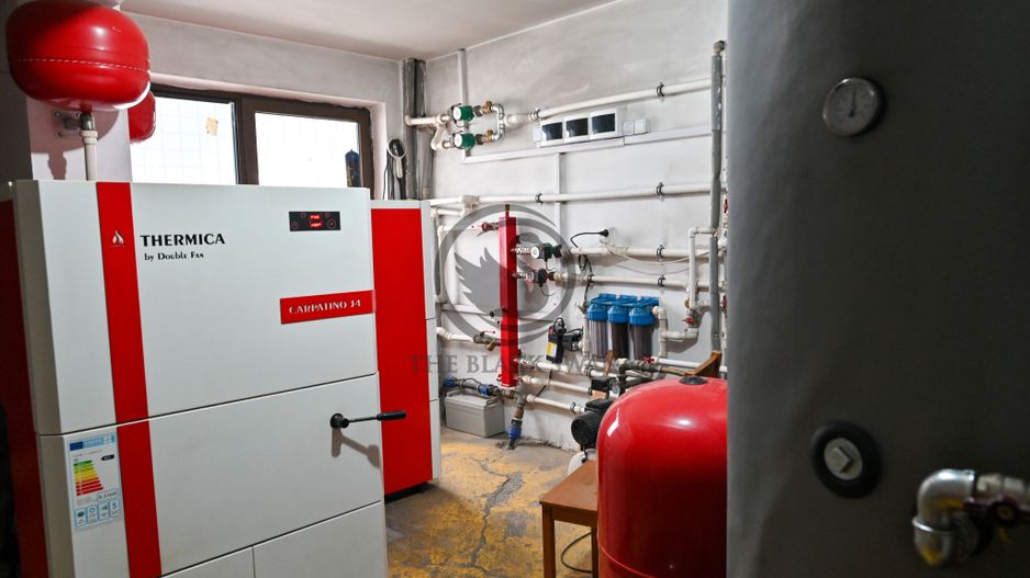 Pensiune la cheie de vanzare | 10 camere | Sacele, Brasov |Comision 0% - Poză 32