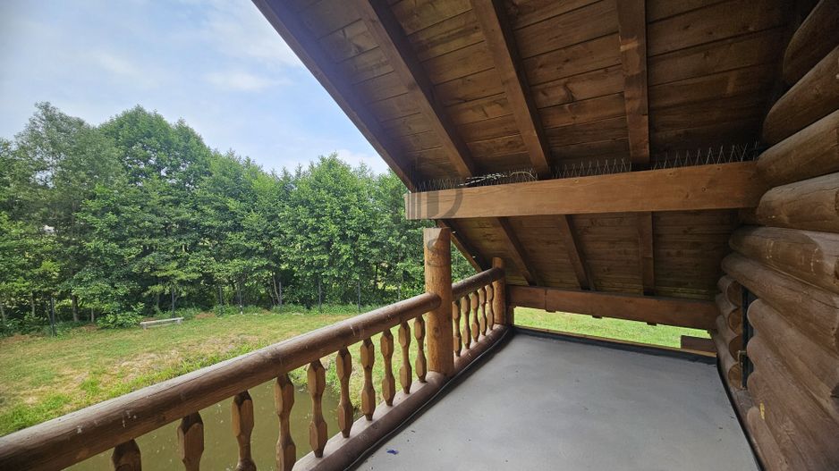 Chalet din busteni cu vedere panoramica spre Muntii Fagaras Tocile - Poză 14