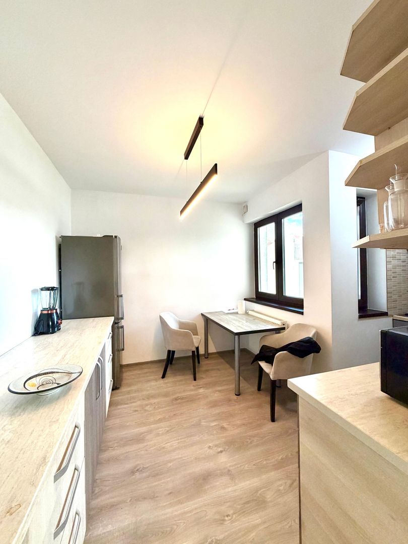 1100 e/ mp - Casa individuala  - 700 mp teren - la asfalt - Sacalaz - Poză 3