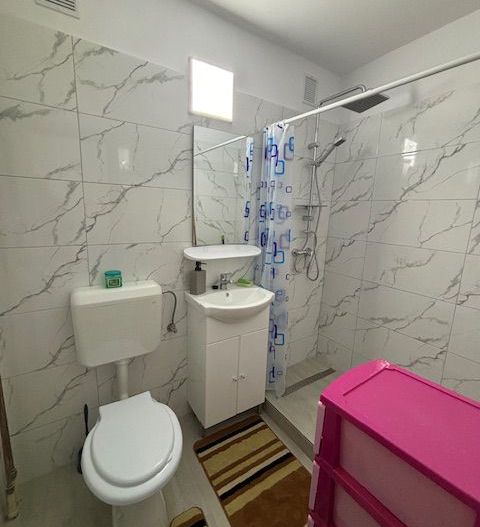 Amenajata si  renovata complet - Poză 13