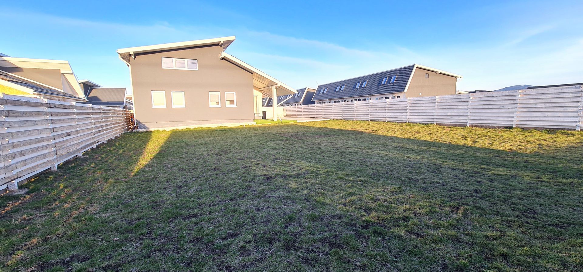 Casa individuala 4 camere mobilata utilata Cartier Izvor Tarlungeni - Poză 8