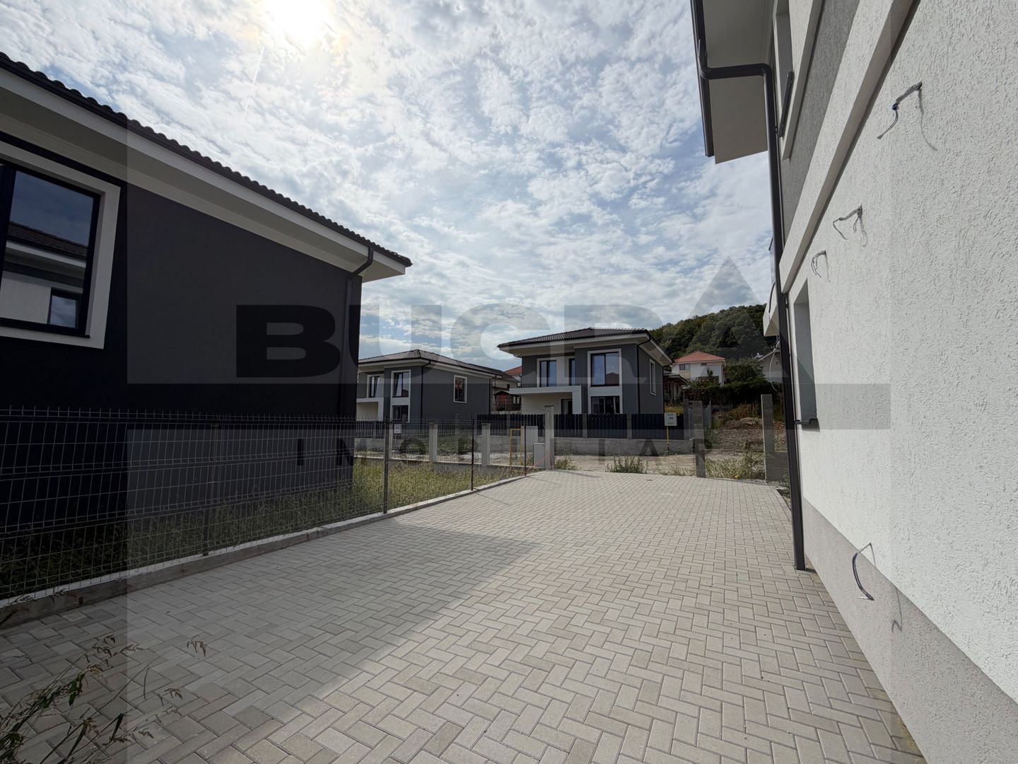 Casa individuala moderna de 120mp, teren 500mp, zona Chinteni - Poză 17