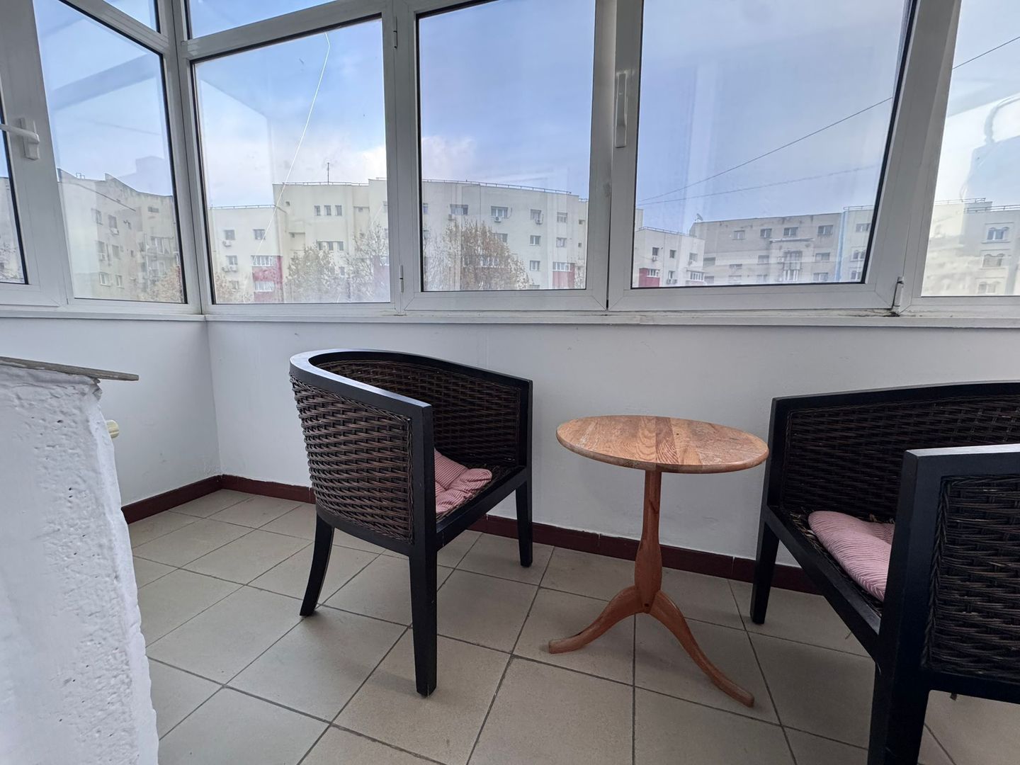 Apartament cu 2 camere - parc Tineretului - Poză 3