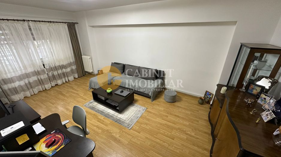 Apartament 3 camere DECOMANDAT - Pacurari - Poză 1