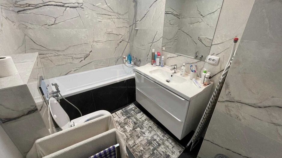 Apartament cu 3 camere de vânzare în Buna Ziua - Poză 6