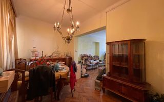 Apartament cu 2 camere decomandate spre vanzare in zona Ultracentrala! - Poză 1