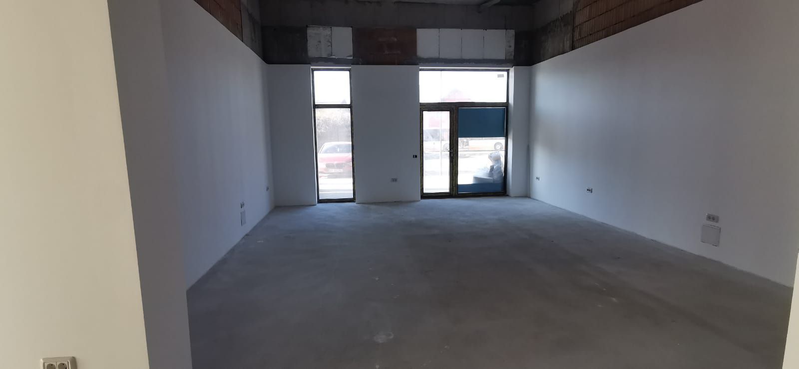 Spațiu comercial de 77 mp, Adora Park. - Poză 3