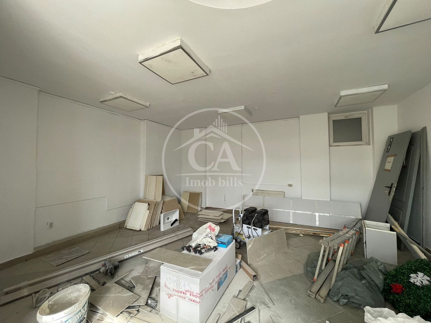 Spațiu comercial de închiriat în zona Decebal, Oradea - Poză 1