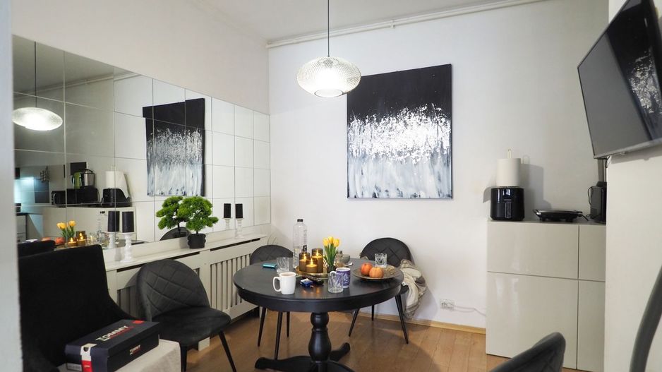 Vanzare 2 camere partial mobilat-1 mai-Victoriei - Poză 4