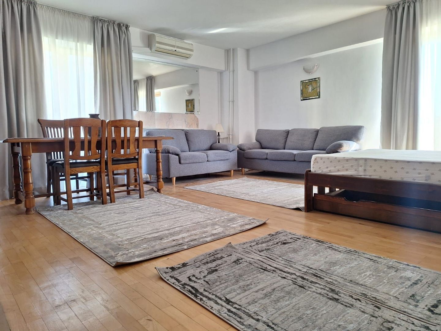 GARS. PIATA UNIRII, BUCATARIE INCHISA, MODERN, METROU 8 MINUTE - Poză 2