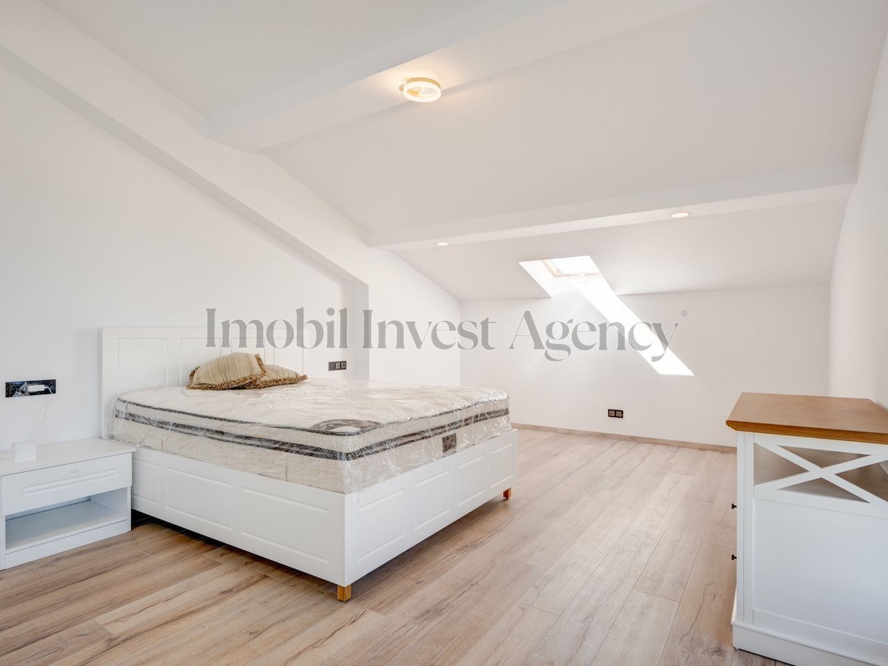 Vila Duplex 5 camere Otopeni - Poză 16