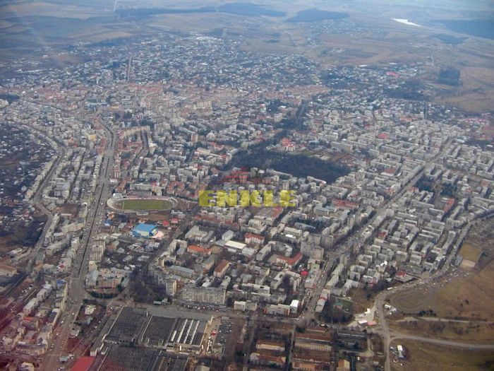 De vanzare teren generos- 8000 mp- Calea Nationala - Poză 1