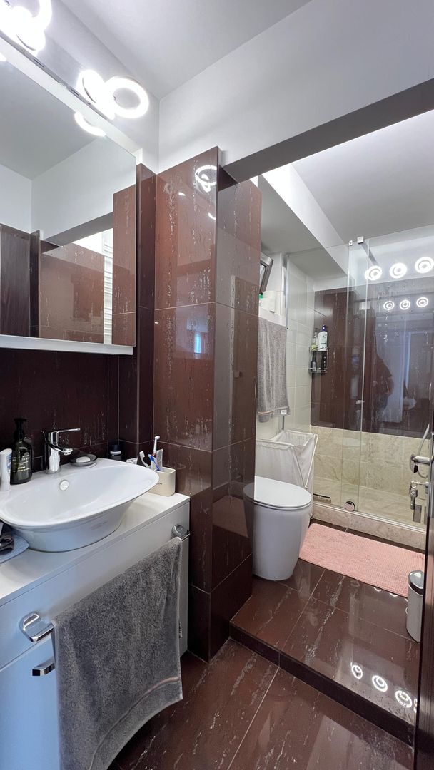 2 camere modern renovate | Piata Romana - Poză 9