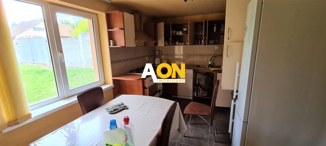 De vanzare casa 4 camere 1392 mp teren in Oarda de Sus - Poză 9