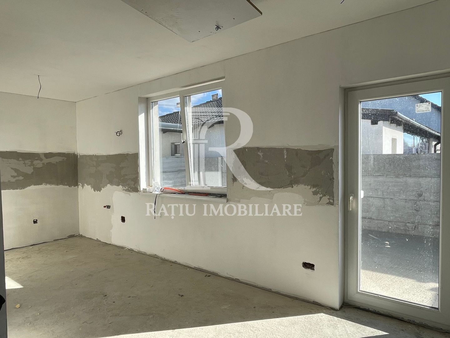 Casă cu 3 Camere | Semifinisată | Nojorid - Poză 7