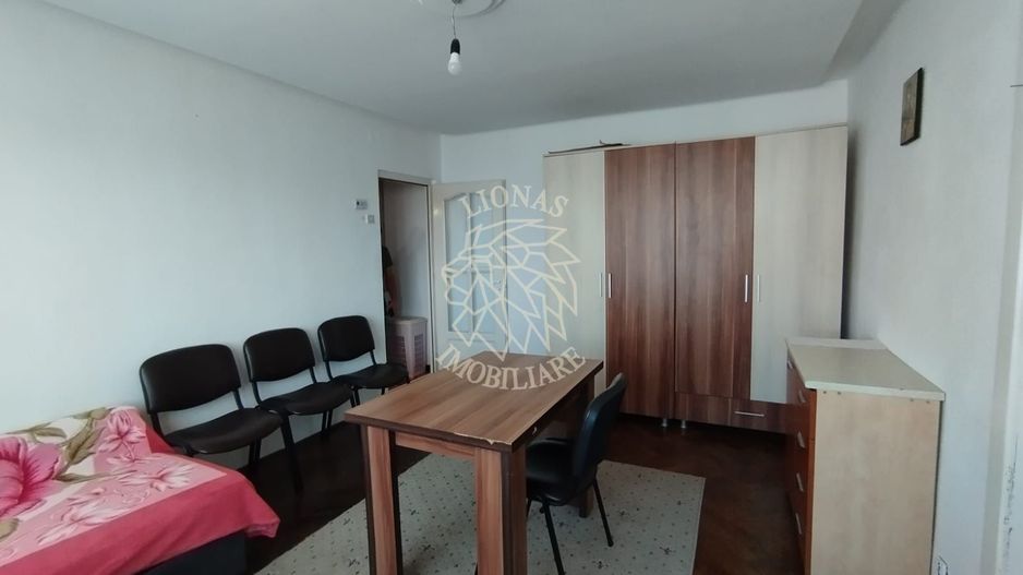 Apartament de inchiriat 2 camere-balcon-etaj 3-Decebal - Poză 4